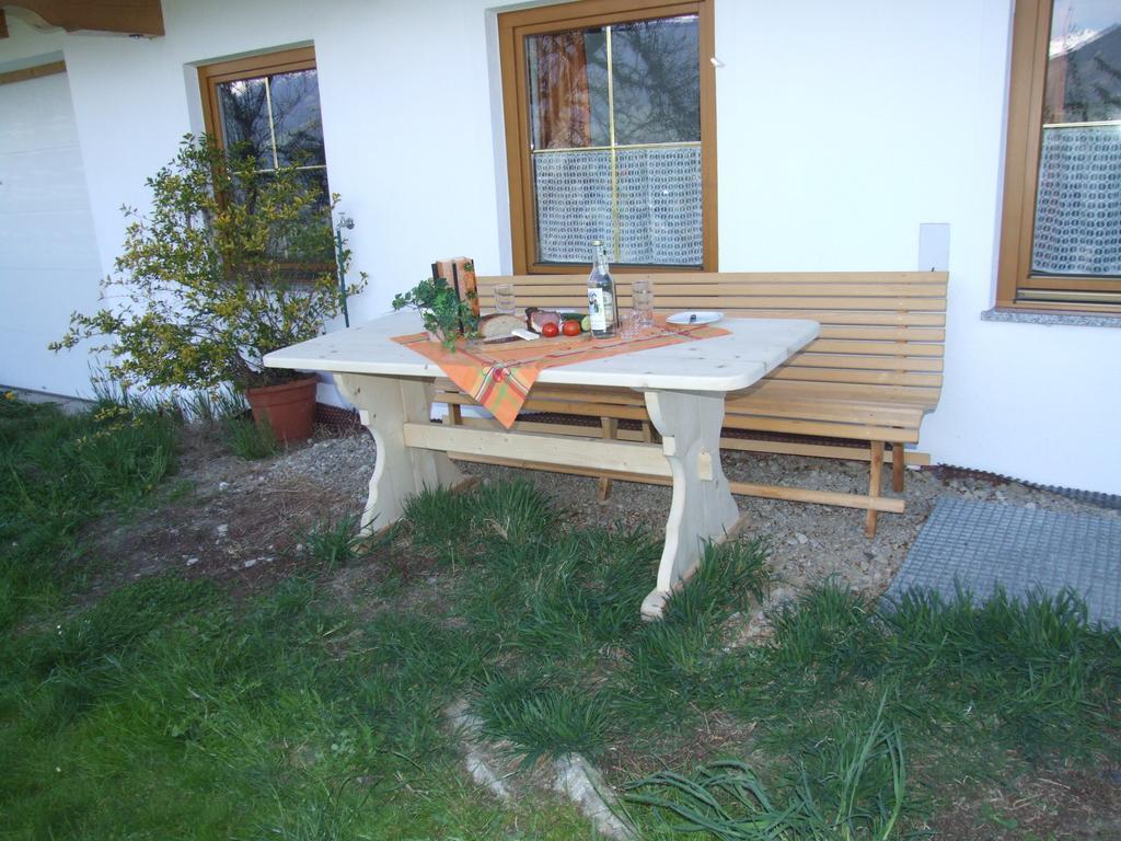 Ferienwohnung Lehenhof Ried im Zillertal Kamer foto