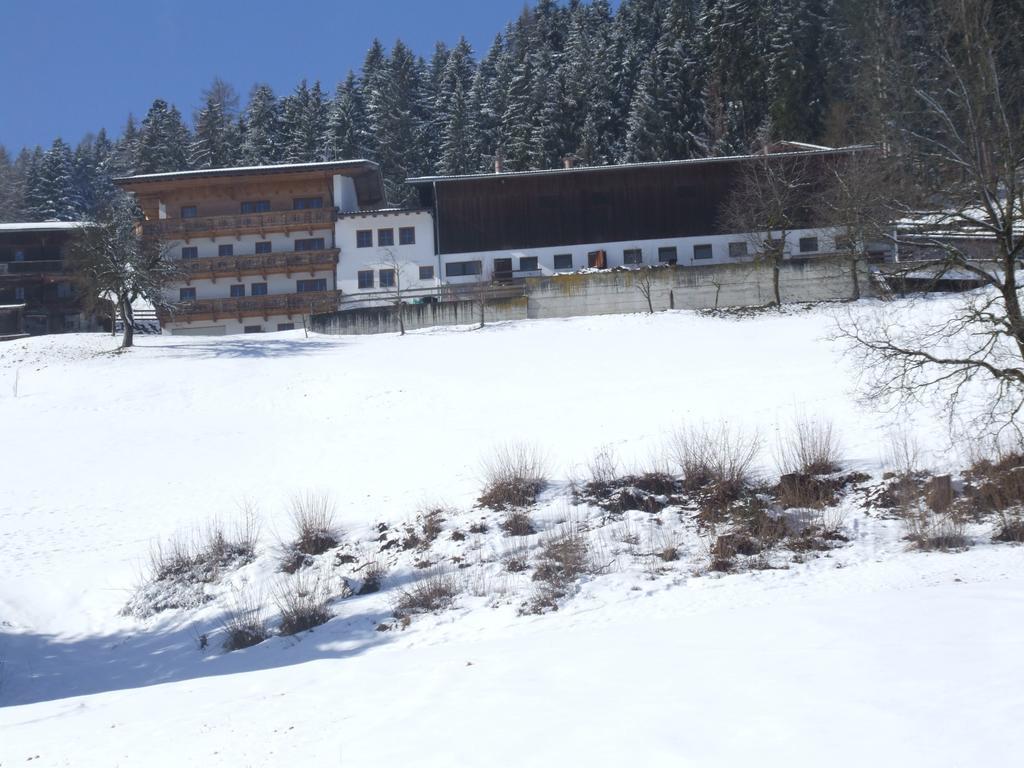 Ferienwohnung Lehenhof Ried im Zillertal Kamer foto